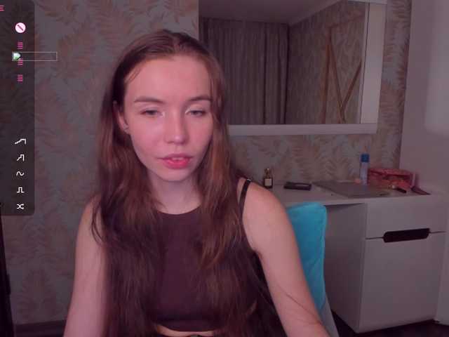 YonaBones free live xxx cams