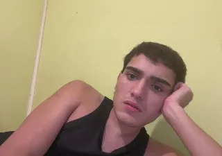 Kevinn2005 free live xxx cams