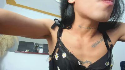 Raxela_diamond free live xxx cams
