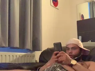 CrimiKeanu24 free live xxx cams