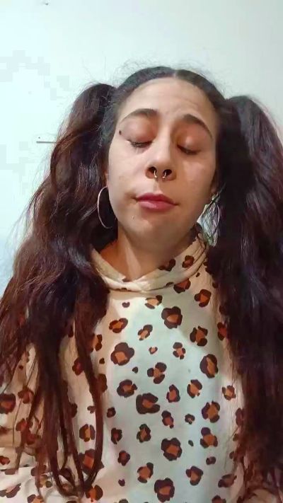 Emalagatita free live xxx cams
