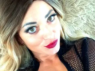 LionessoneForu free live xxx cams