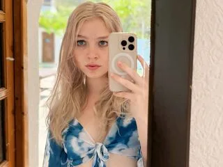 JuneLane free live xxx cams