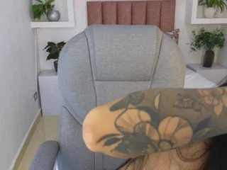 MaiaaR free live xxx cams