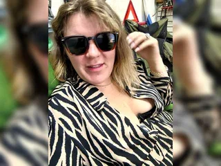 KrasivieNojki free live xxx cams