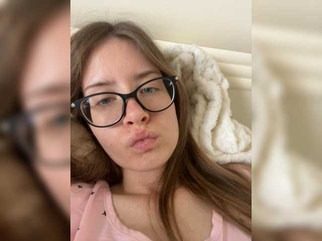 Luxxu free live xxx cams