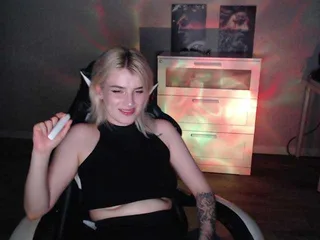 KissMeSlow free live xxx cams