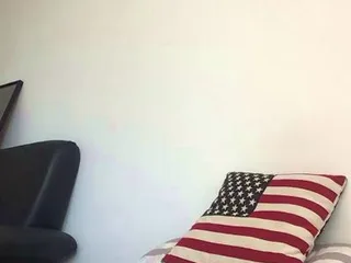 Youngplayboymm free live xxx cams