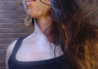 Yvy_zotz free live xxx cams