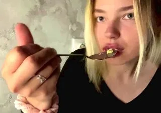LucieMcgahen free live xxx cams
