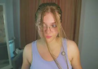 ElinoreOst free live xxx cams