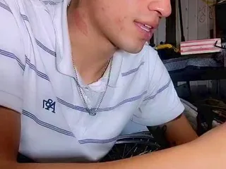 RAUL2T9 free live xxx cams
