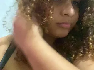 Nalui free live xxx cams
