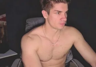MaxKaidenn free live xxx cams