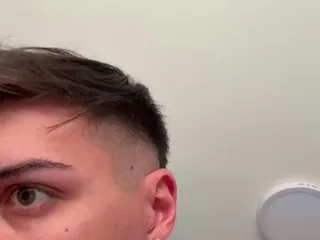 ThomasRM98 free live xxx cams