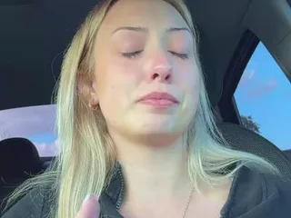 Raelynnbby free live xxx cams