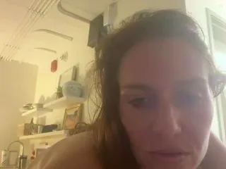 Naughtynn free live xxx cams
