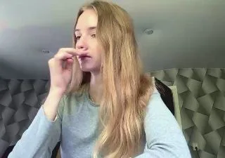 KayceLyndaker free live xxx cams