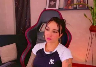 EmmyEvans free live xxx cams