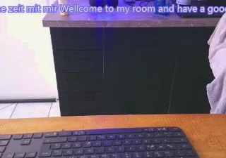 Kleineshot free live xxx cams