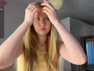 MONICA free live xxx cams