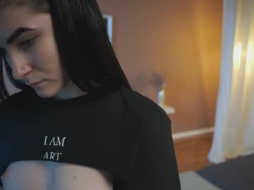 Lilly free live xxx cams