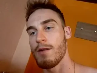 Mikeygooner free live xxx cams