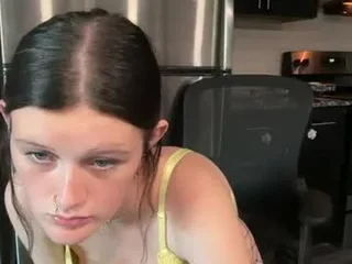 ItsKaylaaa free live xxx cams