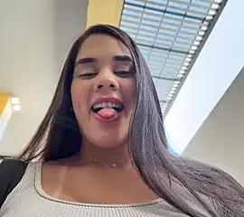 BellaLeclair free live xxx cams