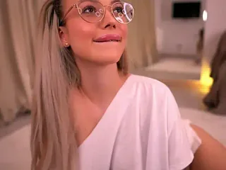 KylieJoyce free live xxx cams