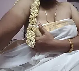 Jayalakshmitamilammu free live xxx cams